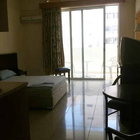 Tsokkos 7 Aparthotel
